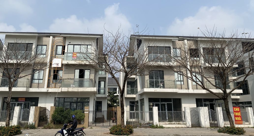 Chính chủ cần cho thuê gấp biệt thự căn góc hướng Nam KĐT Dương Nội, DT 301m2